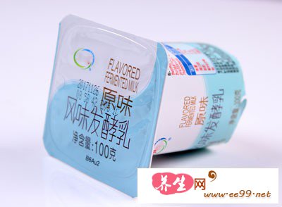 酸奶的误区所以说建议大家每天喝一杯到两杯的酸奶就可以了 酸奶的误区所以说建议大家每天喝一杯到两杯的酸奶就可以了