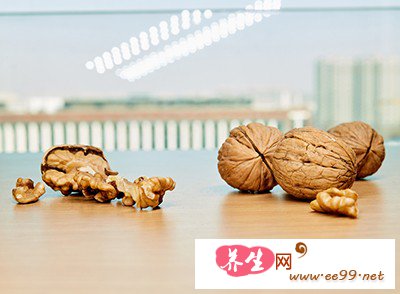 核桃中含有丰富的核桃油和大量的粗纤维 核桃中含有丰富的核桃油和大量的粗纤维