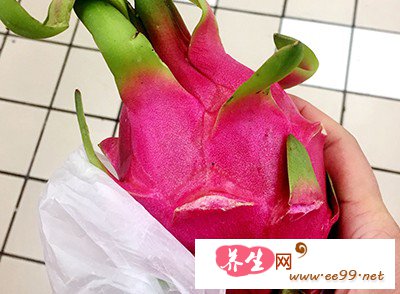 火龙果中含有丰富的维生素C 火龙果中含有丰富的维生素C